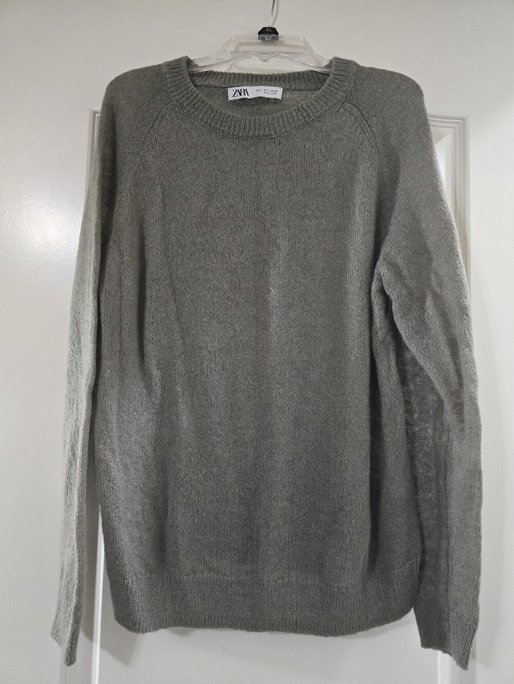 Zara Men's Olive-Green Crewneck Sweater